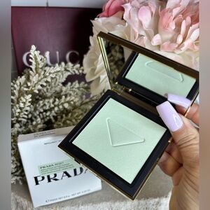 NIB - PRADA - Reset Rebalancing Setting Powder - 00 Universal